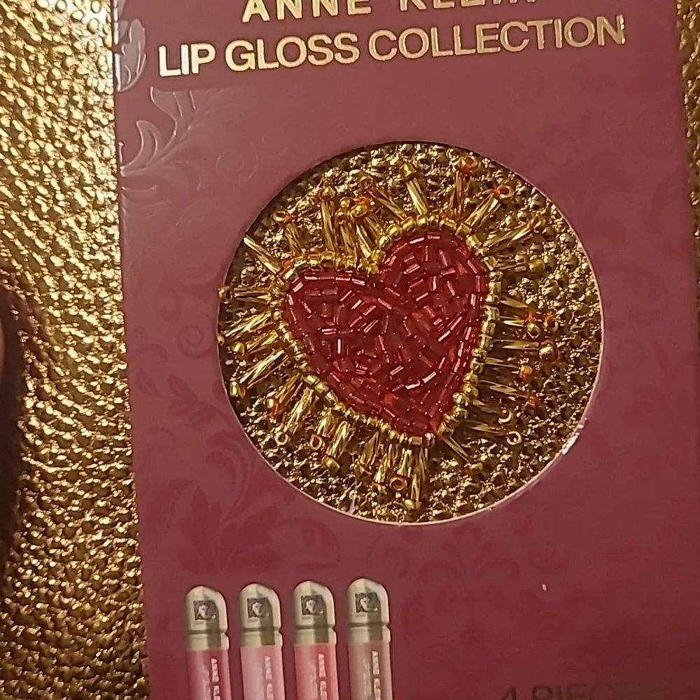Anne Klein Gold Lip Gloss Collection